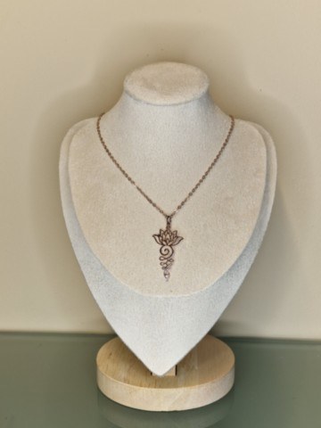 Collier lotus